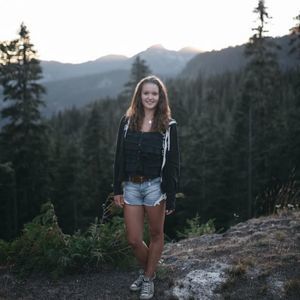 Meet your Posher, Janika